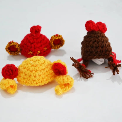 6 Pieces Random Hamster Hat, Mini Critter Hat with Adjustable Strap, Cute Hand Knit Frog Rainbow Carrot Small Hat, Lizard Guinea Pig Reptile Costume